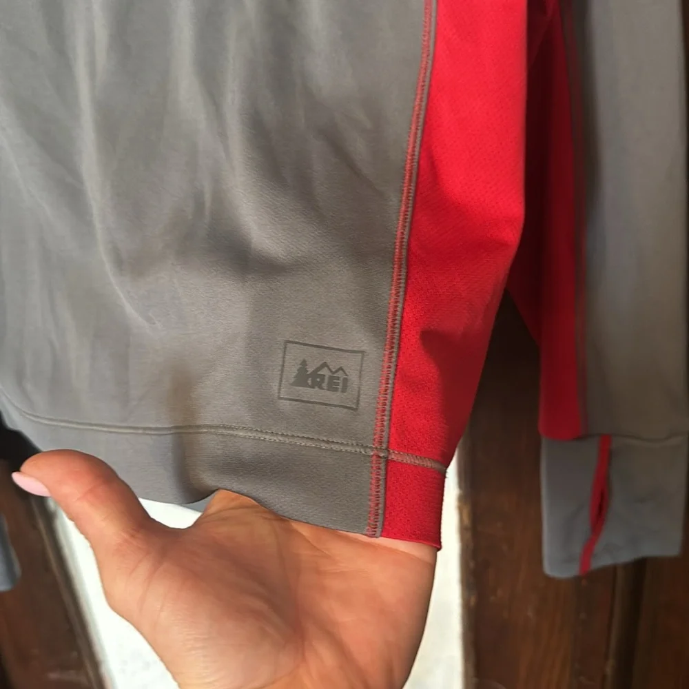 Rei women’s long sleeve grey and red shirt size small - Picture 2 of 7